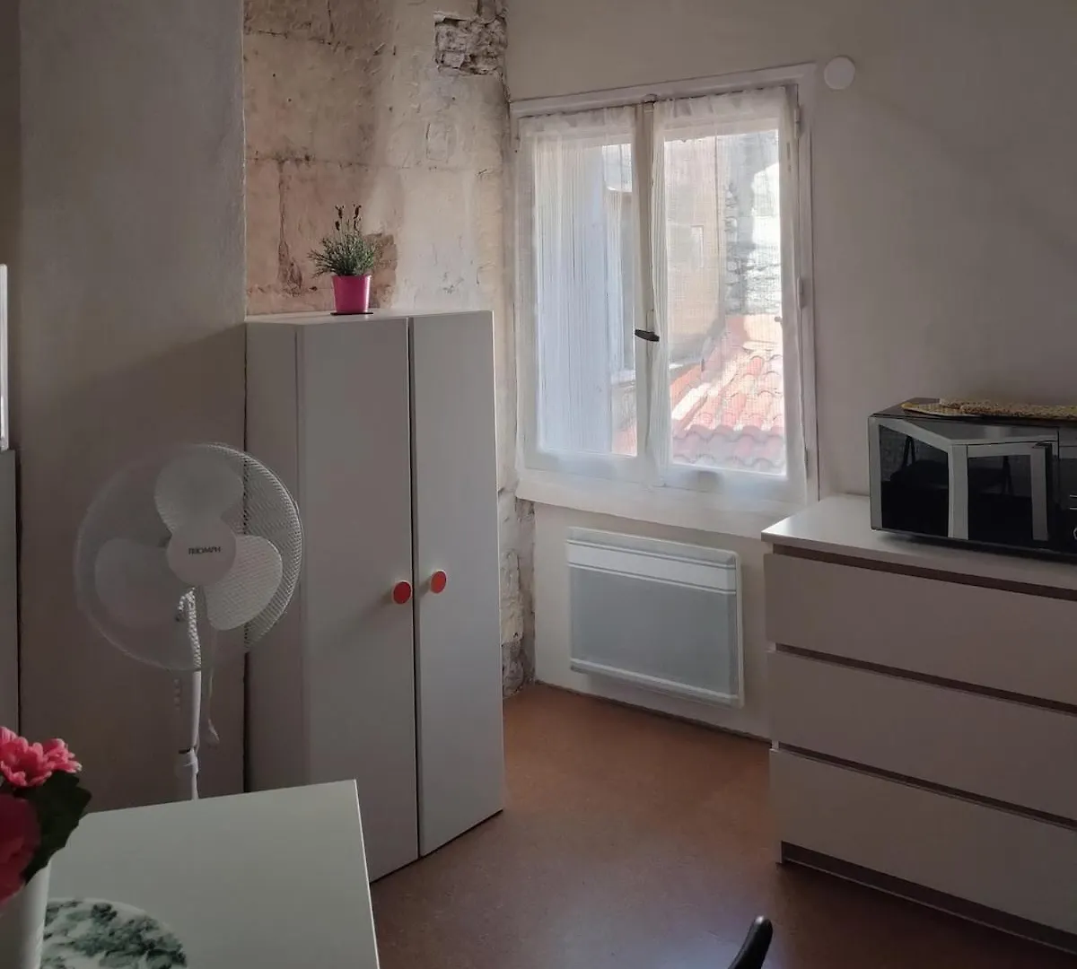 Studio Romarin Au Pied Des Arenes Arles France